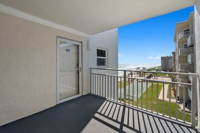 Oceanfront 2 bed 2 Bath Condo New Smyrna Beach