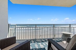 Oceanfront 2 bed 2 Bath Condo New Smyrna Beach