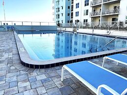 Oceanfront 2 bed 2 Bath Condo New Smyrna Beach