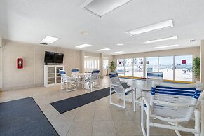 Oceanfront 2 bed 2 Bath Condo New Smyrna Beach