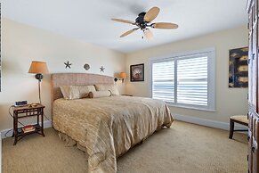 Oceanfront 2 bed 2 Bath Condo New Smyrna Beach