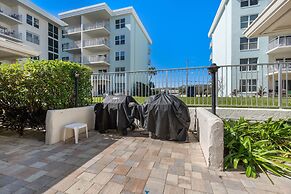 Oceanfront 2 bed 2 Bath Condo New Smyrna Beach