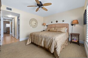 Oceanfront 2 bed 2 Bath Condo New Smyrna Beach