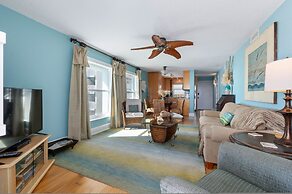 Oceanfront 2 bed 2 Bath Condo New Smyrna Beach