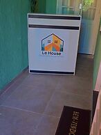 Le House Hotel Sp