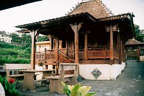 Tunjung Sari Villa Bedugul