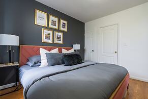 Elegant Harlem Suites