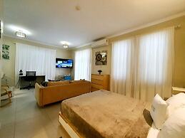 CTBH at EI8HT Super Studios