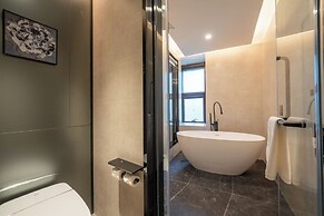 World Hotel Jinan CBD Longhu Branch