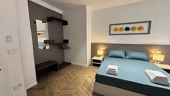 Seaside Suites