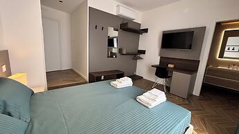 Seaside Suites