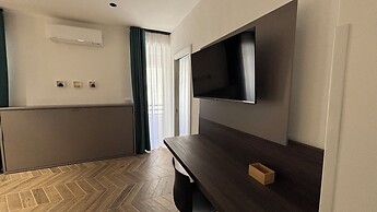 Seaside Suites