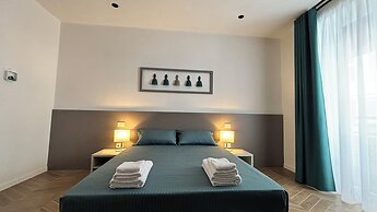 Seaside Suites