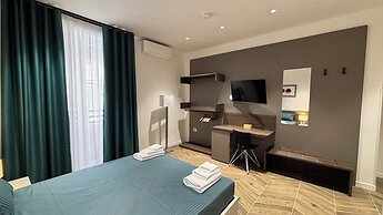 Seaside Suites