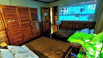 Vacation House Camp 7 Baguio Transient 6BR