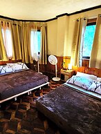 Vacation House Camp 7 Baguio Transient 6BR