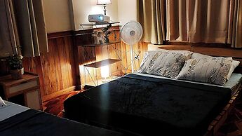 Vacation House Camp 7 Baguio Transient 6BR