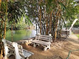 Riverside GuestHouse