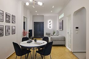 The Athenian Chic Elegant Residence in Kolonaki