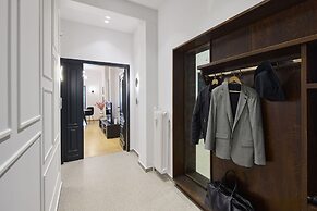 The Athenian Chic Elegant Residence in Kolonaki