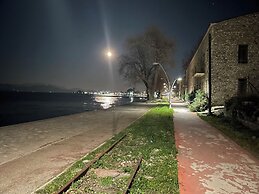 Gero-fotis Guesthouse - Upper Floor Superb View