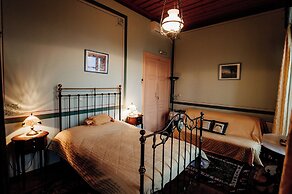 Gero-fotis Guesthouse - Upper Floor Superb View