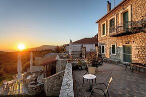 Gero-fotis Guesthouse - Upper Floor Superb View