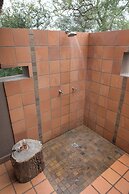 Toro Yaka Bush Lodge