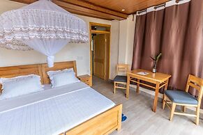 My Hill Eco-Lodge