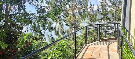My Hill Eco-Lodge