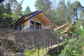 My Hill Eco-Lodge