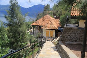 My Hill Eco-Lodge