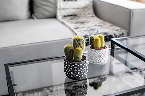 Astoria -Luxury 2-BR Apartment in Athens