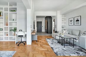 Astoria -Luxury 2-BR Apartment in Athens