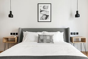 Astoria -Luxury 2-BR Apartment in Athens