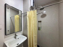 Budget Bunk Studio Comfort