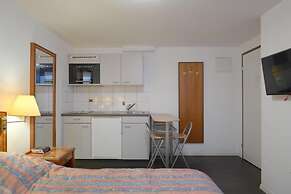 Aparthotel Hine Adon Fribourg City