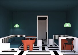 The Pal Living in a Concept