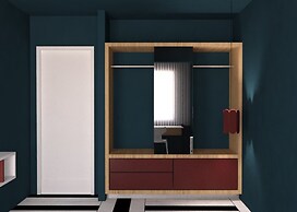 The Pal Living in a Concept