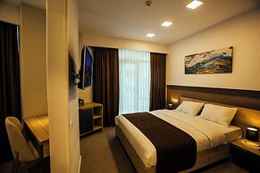 West Hotel Ataman