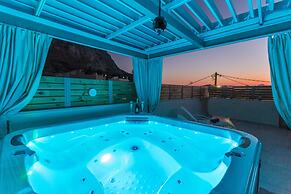 Ekaterini Luxury House