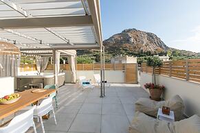 Ekaterini Luxury House