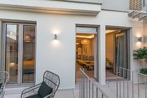 Ekaterini Luxury House