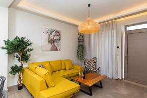 Ekaterini Luxury House