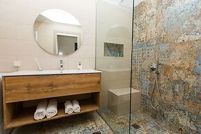 Ekaterini Luxury House