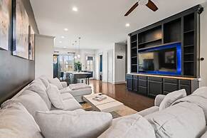 Luxury Home Fire Pit Mini Bar Downtown Nashville