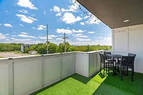 Luxury Home Fire Pit Mini Bar Downtown Nashville