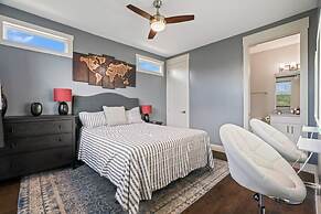 Luxury Home Fire Pit Mini Bar Downtown Nashville