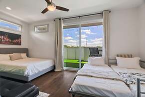 Luxury Home Fire Pit Mini Bar Downtown Nashville