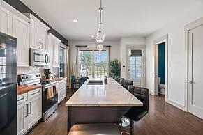 Luxury Home Fire Pit Mini Bar Downtown Nashville